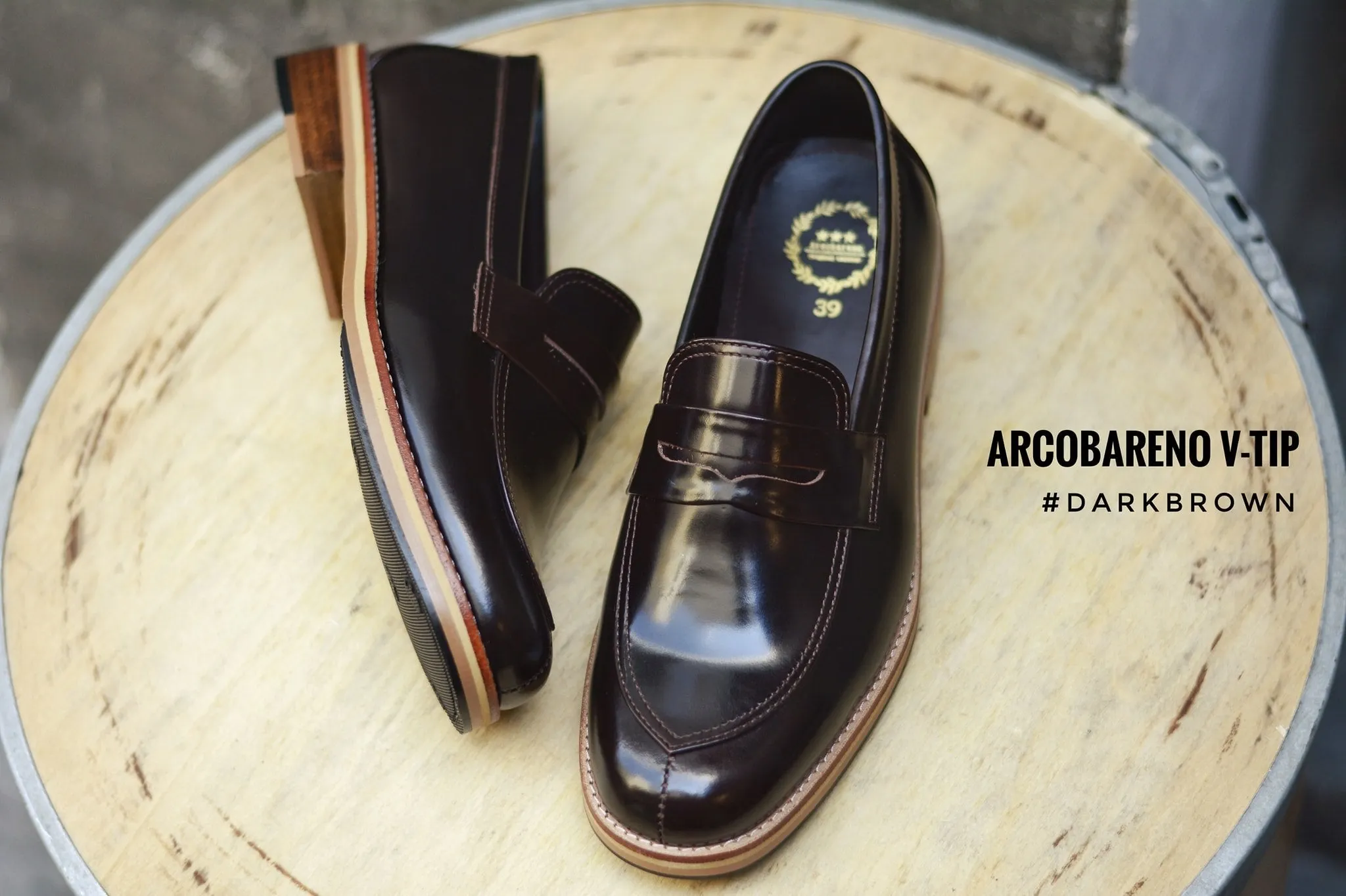 509-1 V-Tip Blutcher Loafer Dark Brown x Wooden