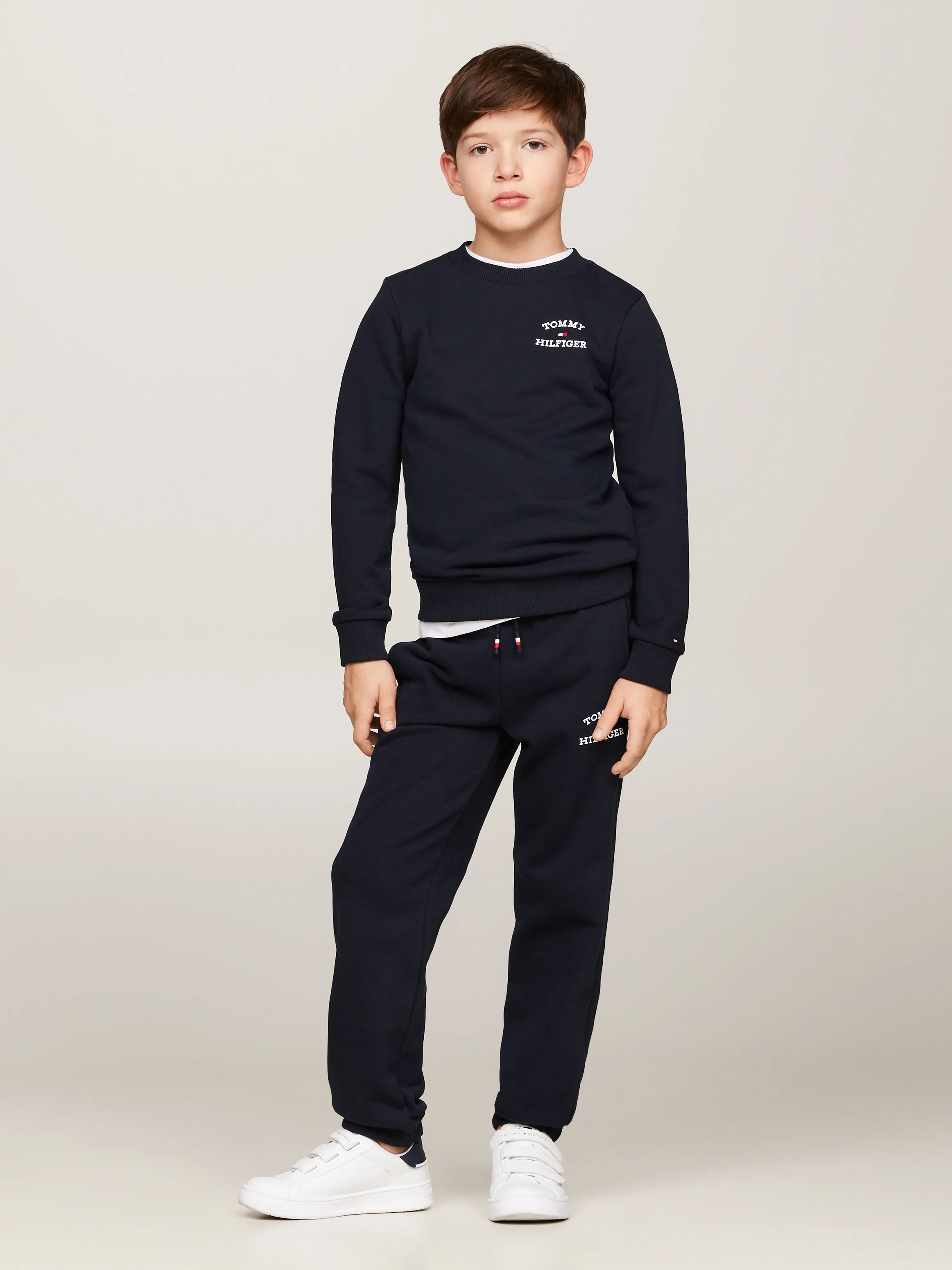 Boys 3-7 Logo Crew Neck Sweatshirt | Sweatshirts & Hoodies | Tommy Kids