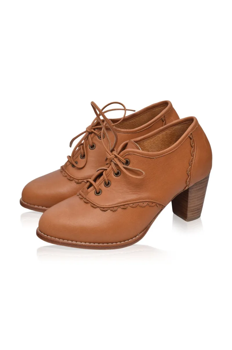 Lace Oxford Heels in Dark Tan