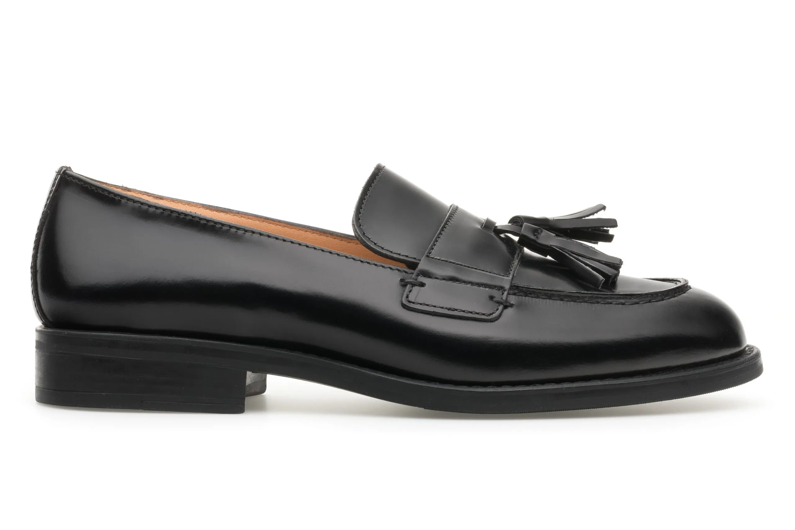 Loafer with Tassels in shiny leather