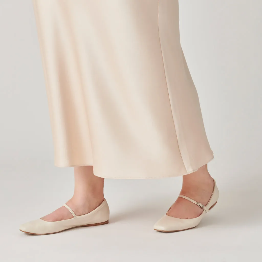 REYES WIDE BALLET FLATS IVORY LEATHER– Dolce Vita 6974198775874