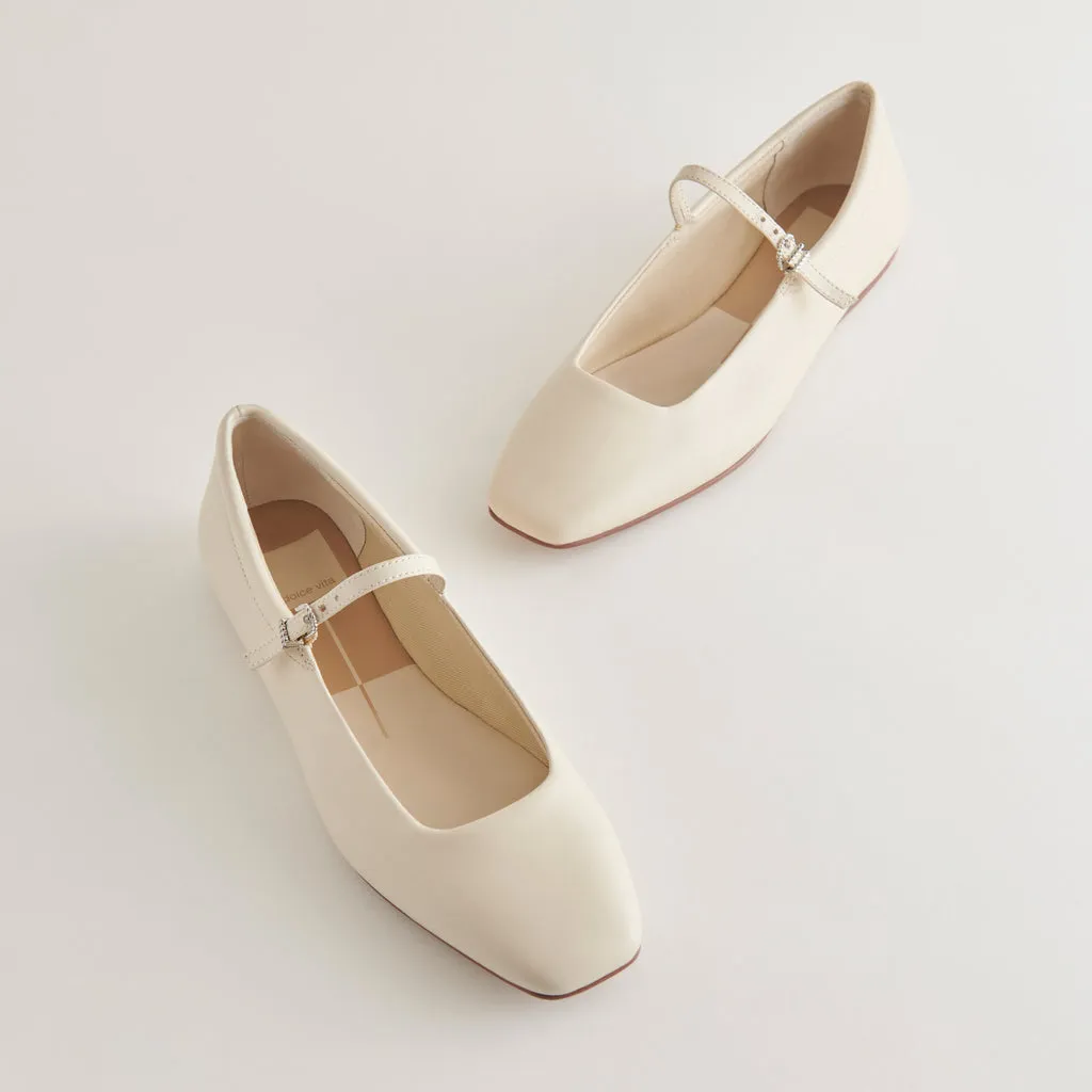 REYES WIDE BALLET FLATS IVORY LEATHER– Dolce Vita 6974198775874