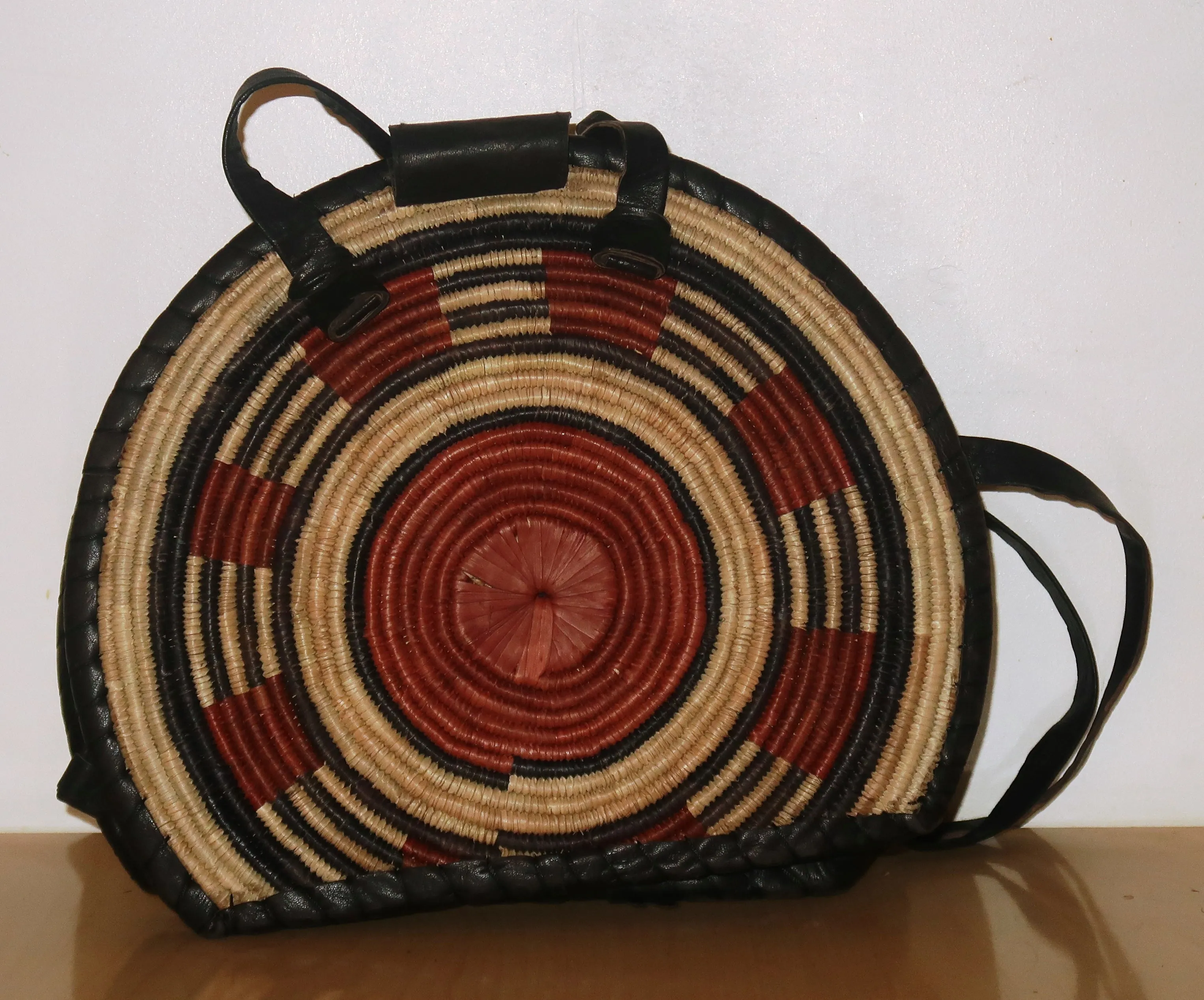 Sac Bolga Africain en cuir et vannerie