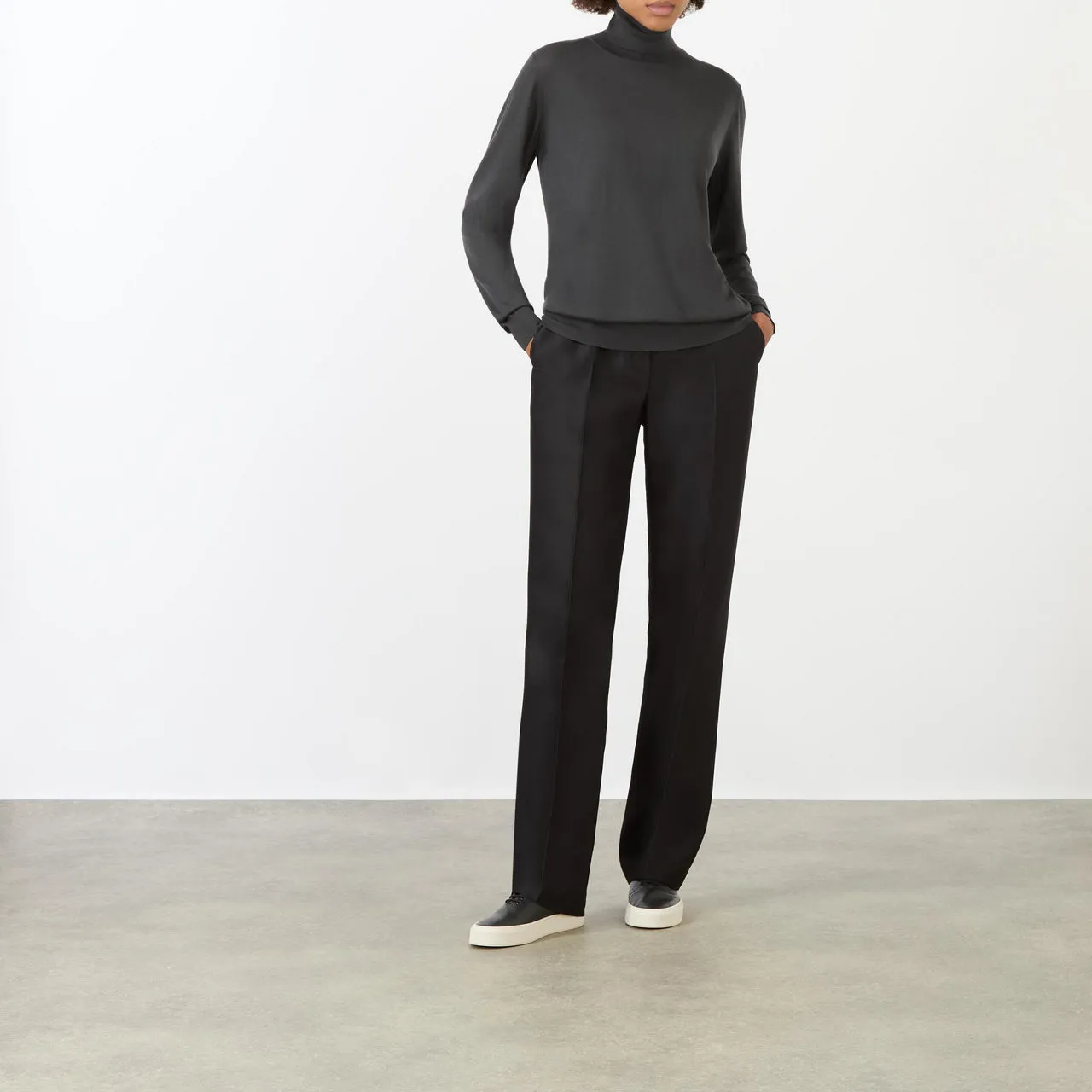 THE ROW Heva Turtleneck Sweater - Dark Grey