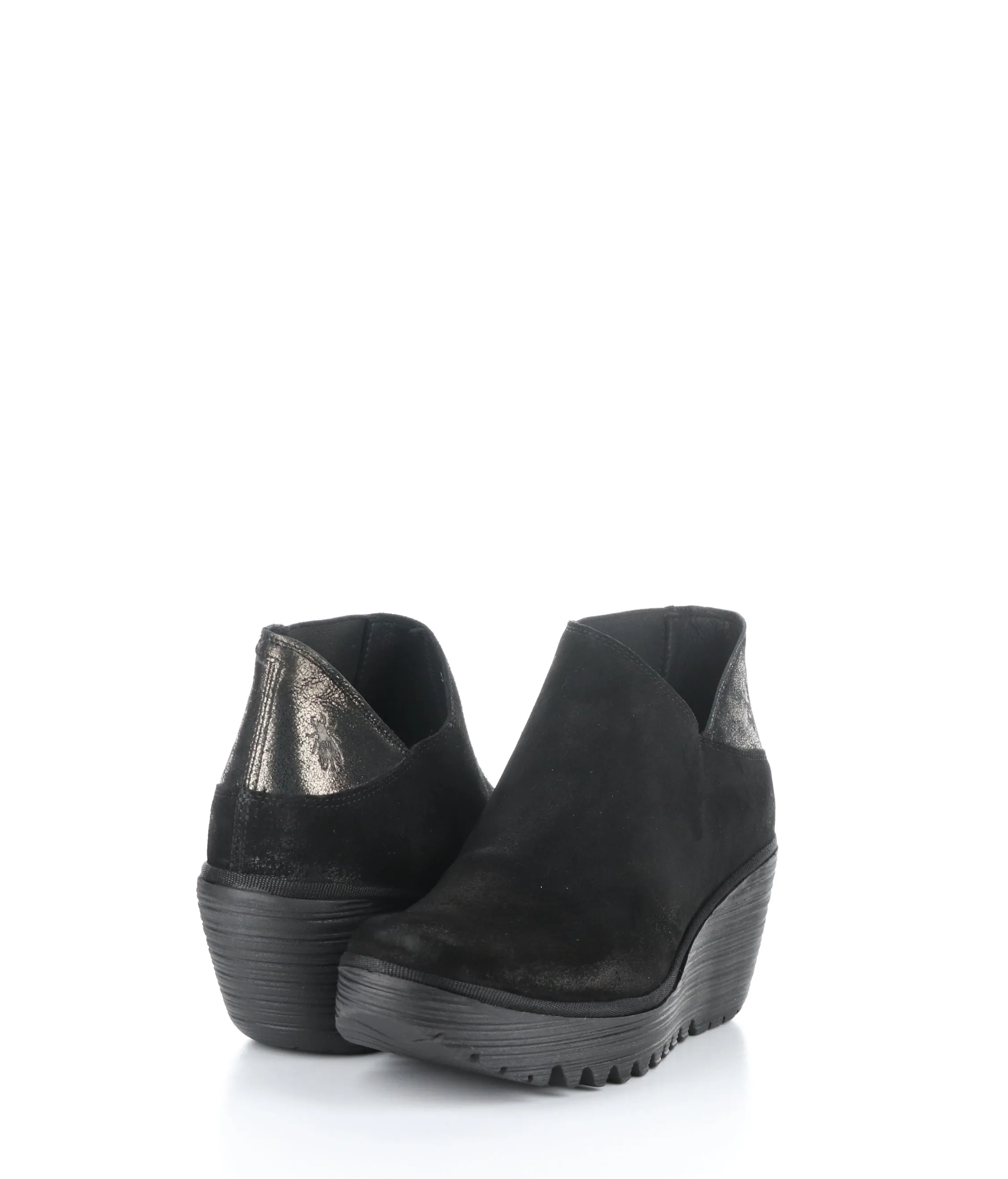 Yego | Black Suede / Graphite